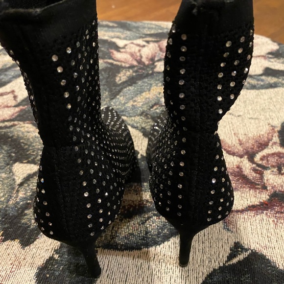 These Rough Helium stilettos with rinestones are is very good condition. - Picture 4 of 8